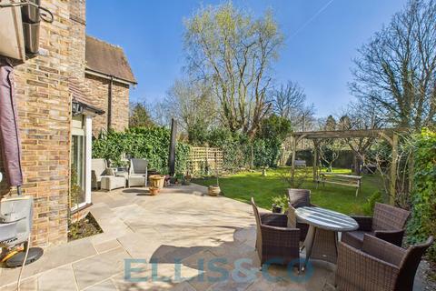 34 Dowgate Close, Tonbridge, TN9 2EL