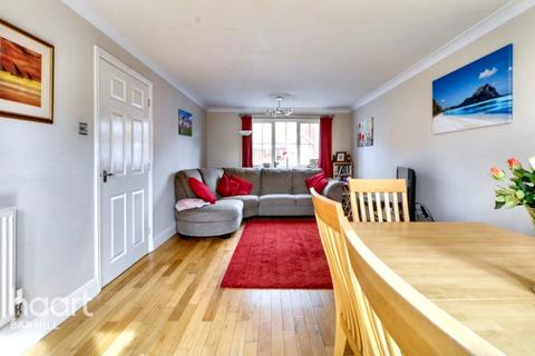 12 Chantry Close, Swavesey, Cambridge, CB24 4GJ