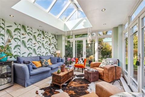 6 Burcote Road, London, SW18 3LQ