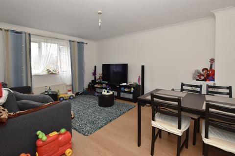 1 bedroom flat for sale, Ravenscroft Road, Beckenham, BR3