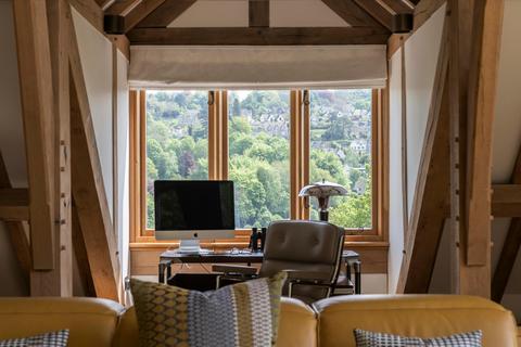 Oakstone House Atcombe Road, South Woodchester, Stroud, GL5 5EP