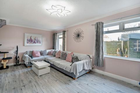 3 bedroom semi-detached house for sale, Birkbeck Place, Fleetwood, FY7