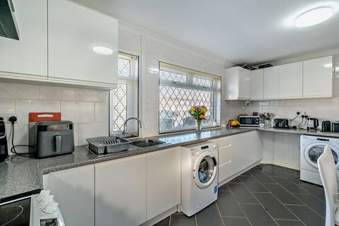 3 Birkbeck Place, Fleetwood, FY7 8EZ