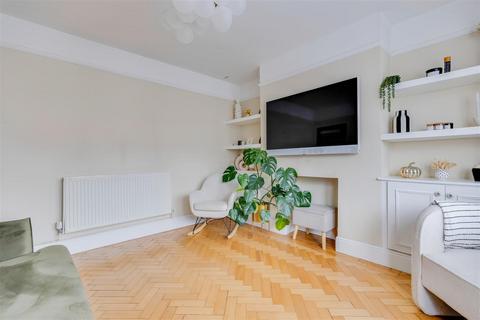 28 Coryton Rise, Cardiff, CF14 7EJ