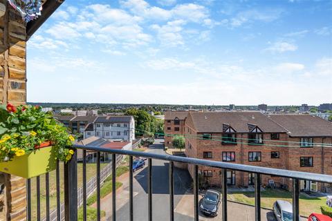 2 bedroom apartment for sale, London Road, Maidstone