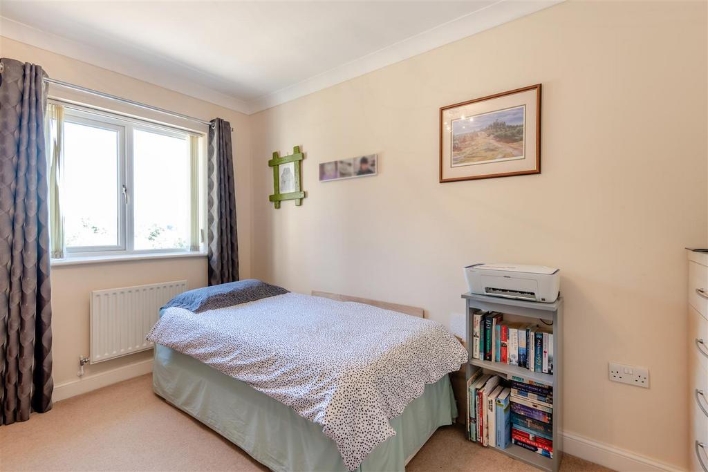 8615084-interior16.jpg
