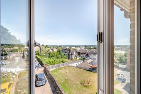 2 bedroom apartment for sale, London Road, Maidstone
