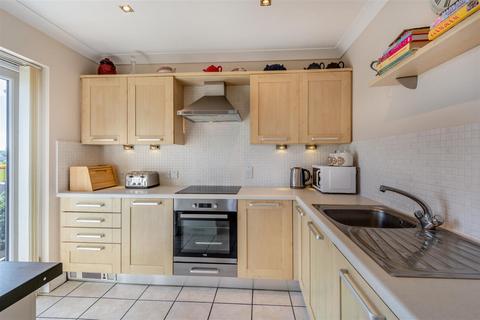 2 bedroom apartment for sale, London Road, Maidstone