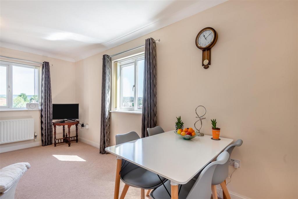 8615084-interior11.jpg