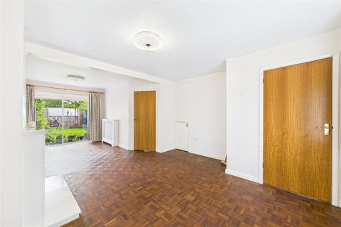 3 bedroom terraced house for sale, Barnes Close, Farnborough, Hampshire, GU14