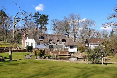 6 bedroom detached house for sale, Fulmer Rise, Fulmer, Buckinghamshire, SL3