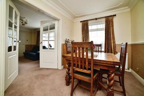 3 bedroom detached house for sale, Annie Med Lane, Brough HU15