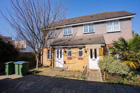 4 Kentlea Road, London, SE28 0JP