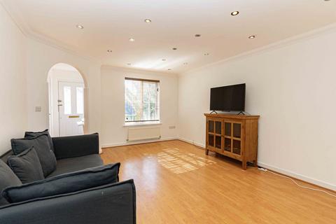 4 Kentlea Road, London, SE28 0JP