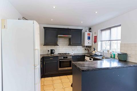 4 Kentlea Road, London, SE28 0JP