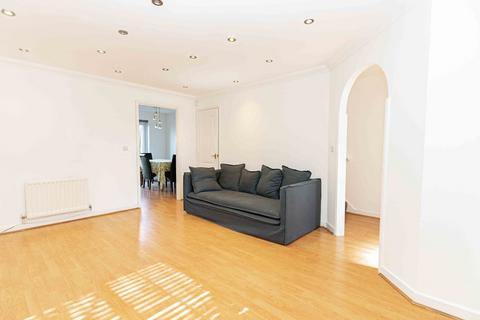 4 Kentlea Road, London, SE28 0JP