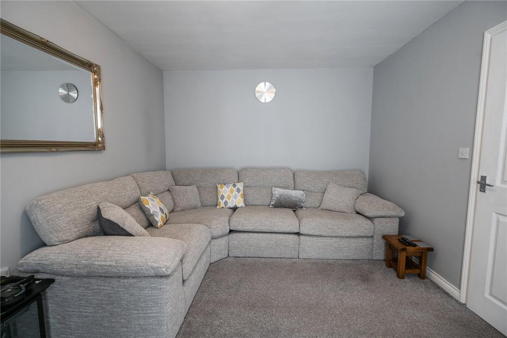 Living Room (2)