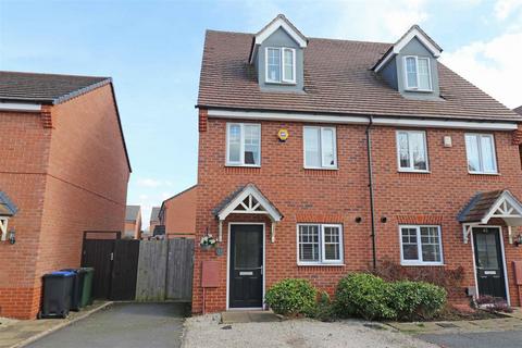 44 Brackley Crescent, Warwick, CV34 6XT