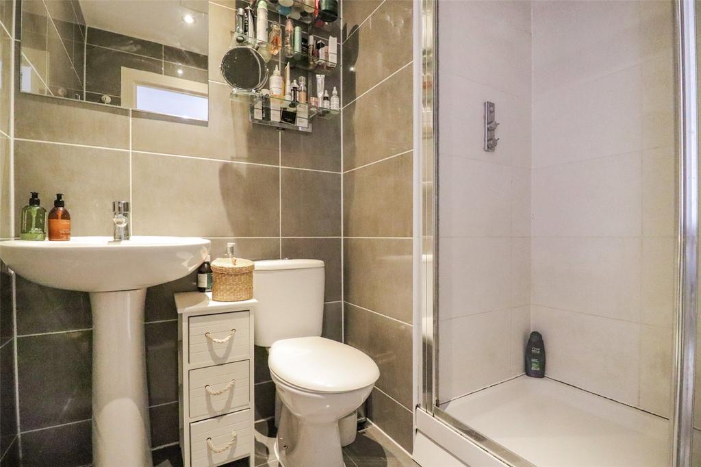 En Suite Shower