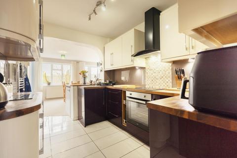 3 bedroom semi-detached house for sale, Bevans Lane, Hinton-On-The-Green, WR11