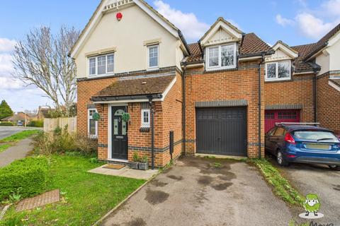 4 Campbell Road, Bramley, Tadley, RG26 5XG