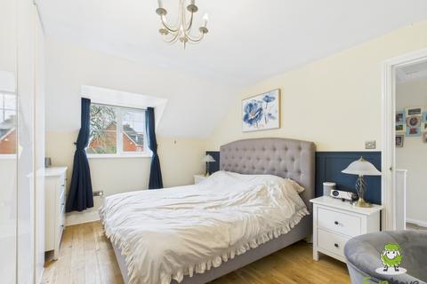 4 Campbell Road, Bramley, Tadley, RG26 5XG
