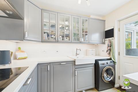 4 Campbell Road, Bramley, Tadley, RG26 5XG