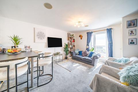3 bedroom apartment for sale, Suffolk Drive, Gloucestershire GL1