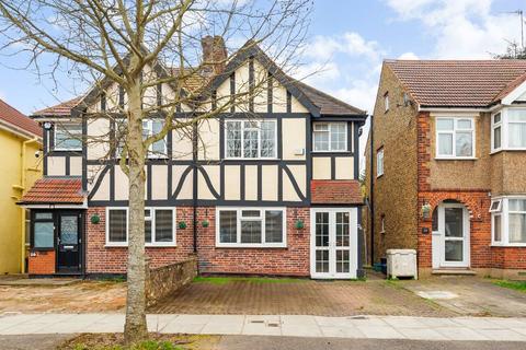 3 bedroom semi-detached house for sale, Heathside, Whitton, Hounslow