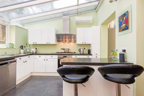 3 bedroom semi-detached house for sale, Heathside, Whitton, Hounslow