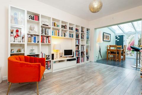 3 bedroom semi-detached house for sale, Heathside, Whitton, Hounslow