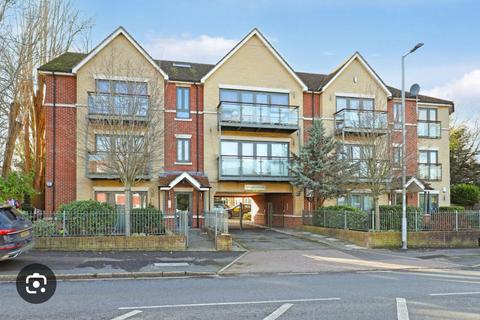 2 bedroom flat to rent, Buckhurst Way, Buckhurst Hill IG9