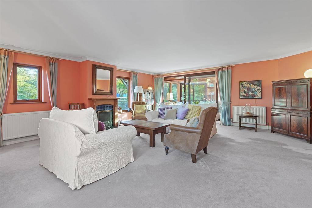 Sitting Room 2.jpg