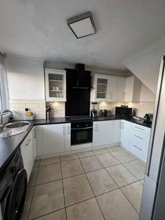 Flat to rent, Flat 27, Jarman House, Hawkstone Road, London
