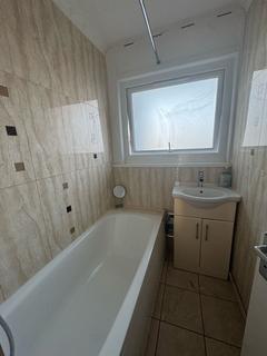 Flat to rent, Flat 27, Jarman House, Hawkstone Road, London