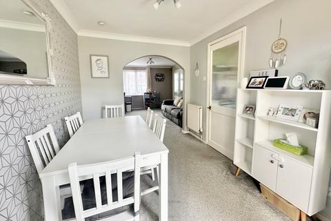 6 Blackfield Road, Bournemouth, BH8 0EZ