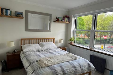 19 Thorne Road, London, SW8 2BZ