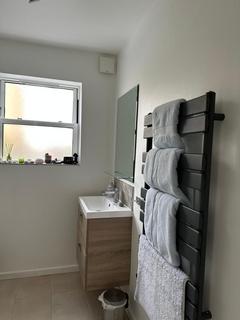 19 Thorne Road, London, SW8 2BZ