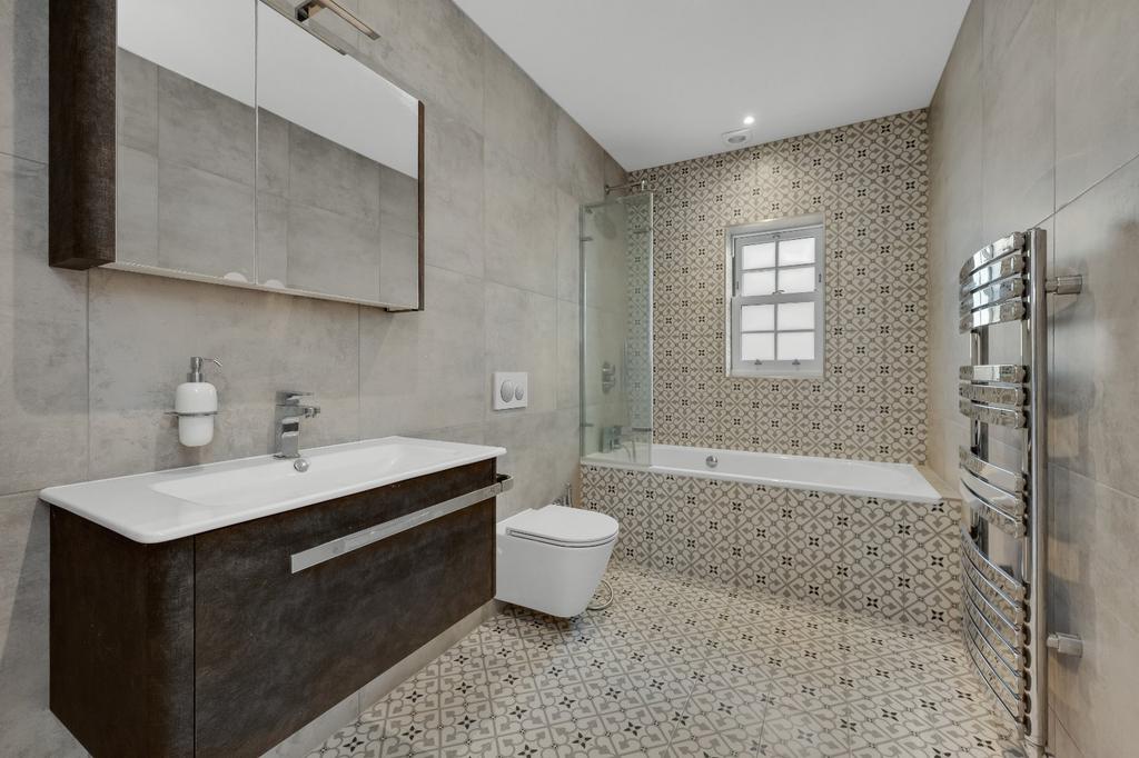 Bedroom 2 En Suite