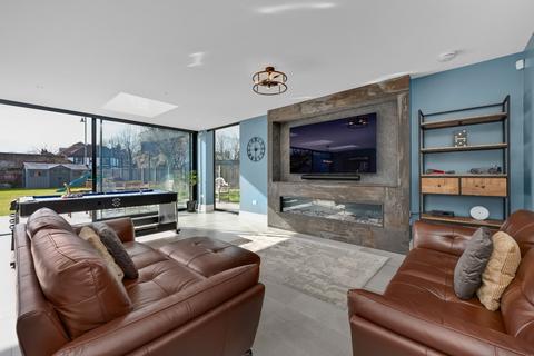 Clare House Fitzgerald Road, Thames Ditton, KT7 0TU