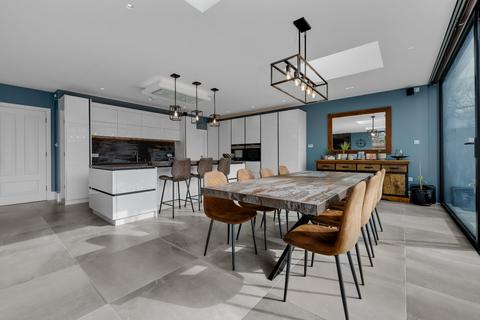 Clare House Fitzgerald Road, Thames Ditton, KT7 0TU