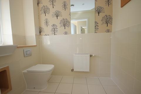 7 Ellis Road, Broadbridge Heath, Horsham, RH12 3GH