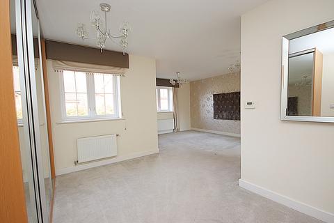 7 Ellis Road, Broadbridge Heath, Horsham, RH12 3GH