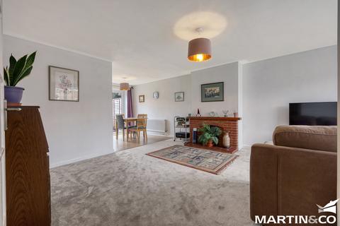 undefined, Kelvedon Close, Chelmsford