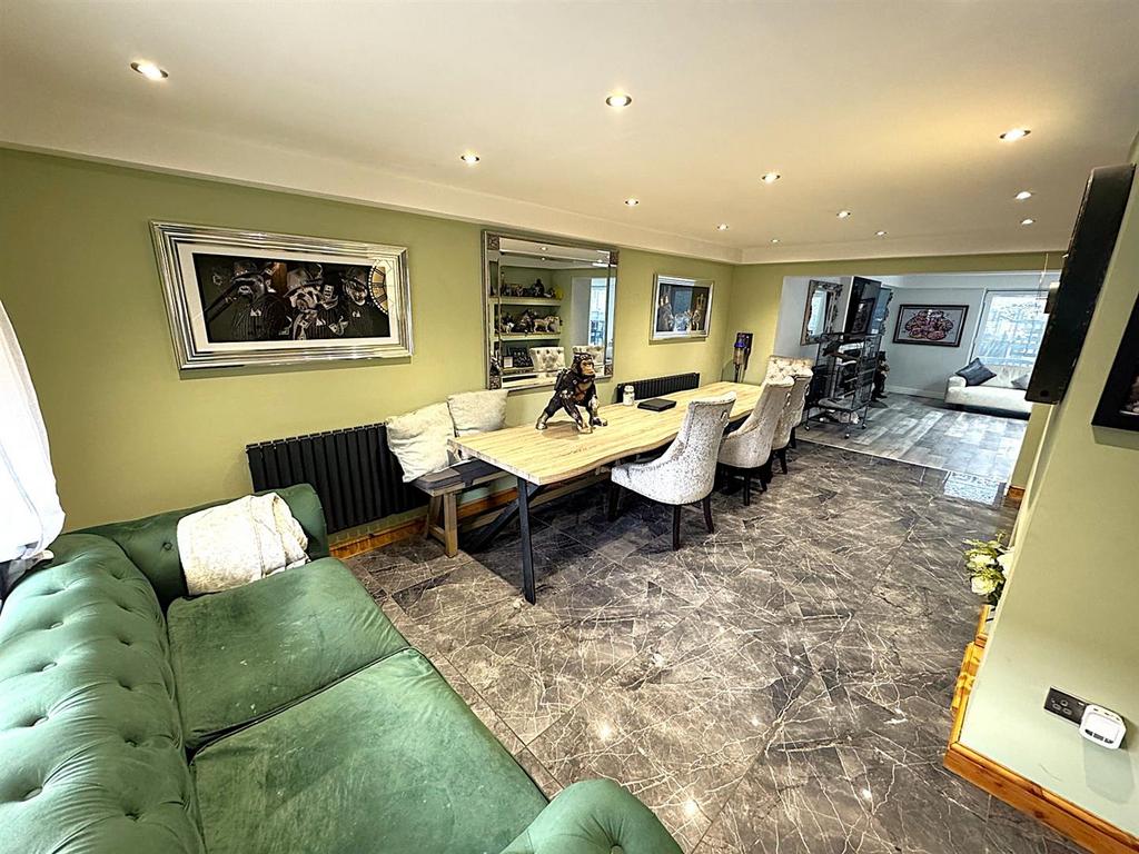 Thumbnail image2.jpg