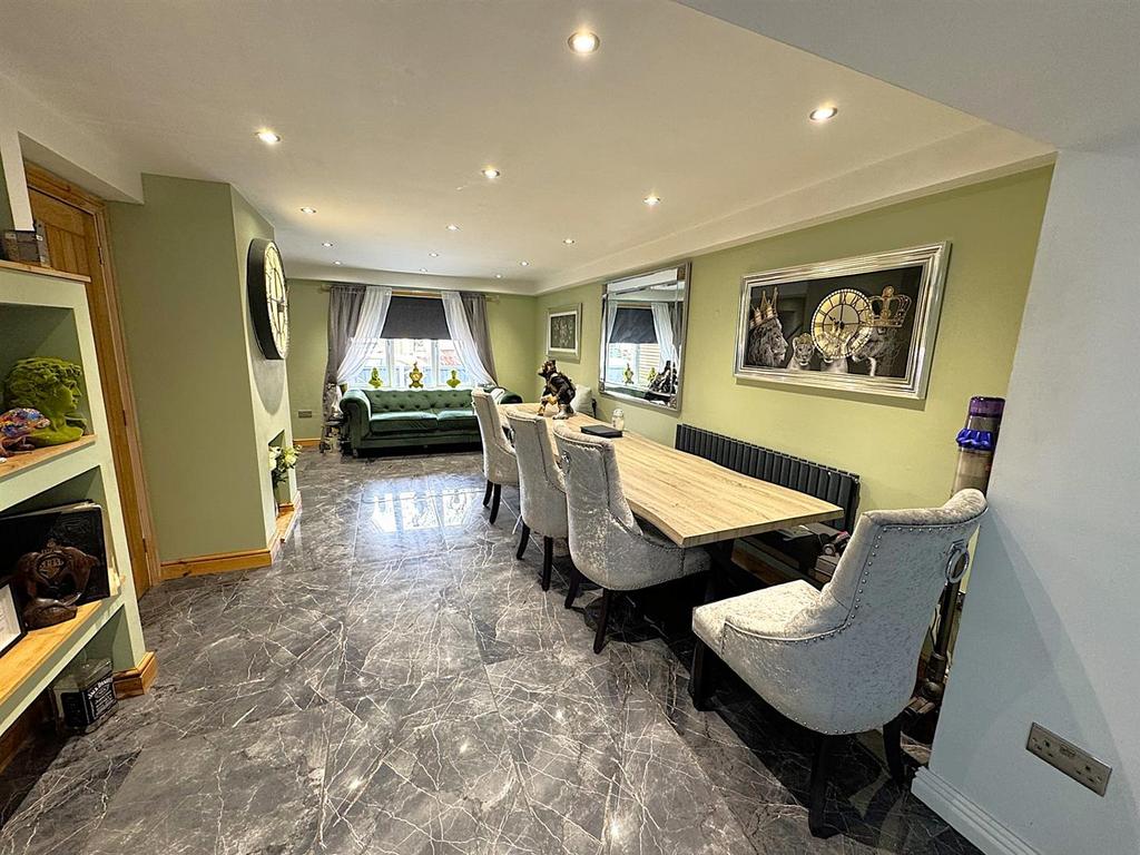 Thumbnail image0 (6).jpg