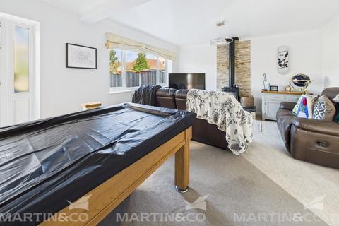 2 bedroom semi-detached house for sale, Manor Close, Norton