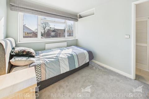 10 Manor Close, Norton, Doncaster, DN6 9DJ