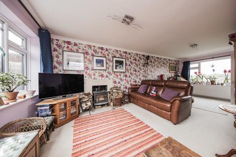 29 Combe End, Crowborough, TN6 1NJ