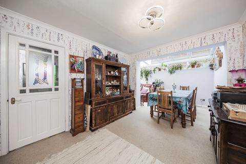 29 Combe End, Crowborough, TN6 1NJ